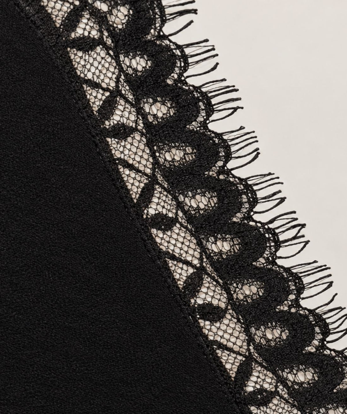 Black #color_black