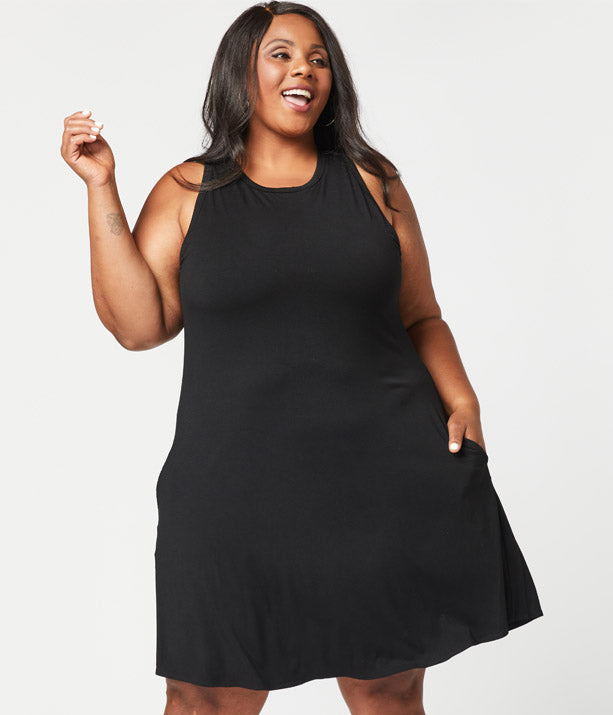 Model is 5’8, wears bra size 42DD, SheBird size 8 | Jet Black #color_jet black